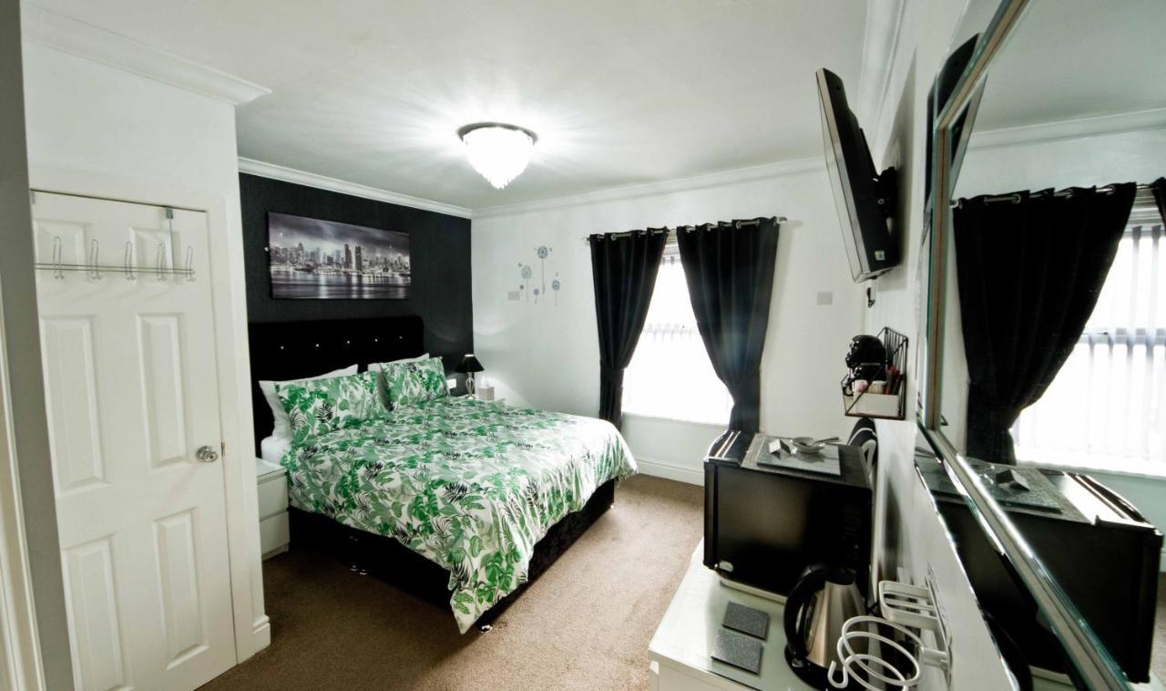 Rossall House , For Families & Couples แบล็คพูล ภายนอก รูปภาพ