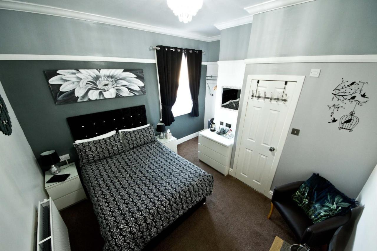 Rossall House , For Families & Couples แบล็คพูล ภายนอก รูปภาพ
